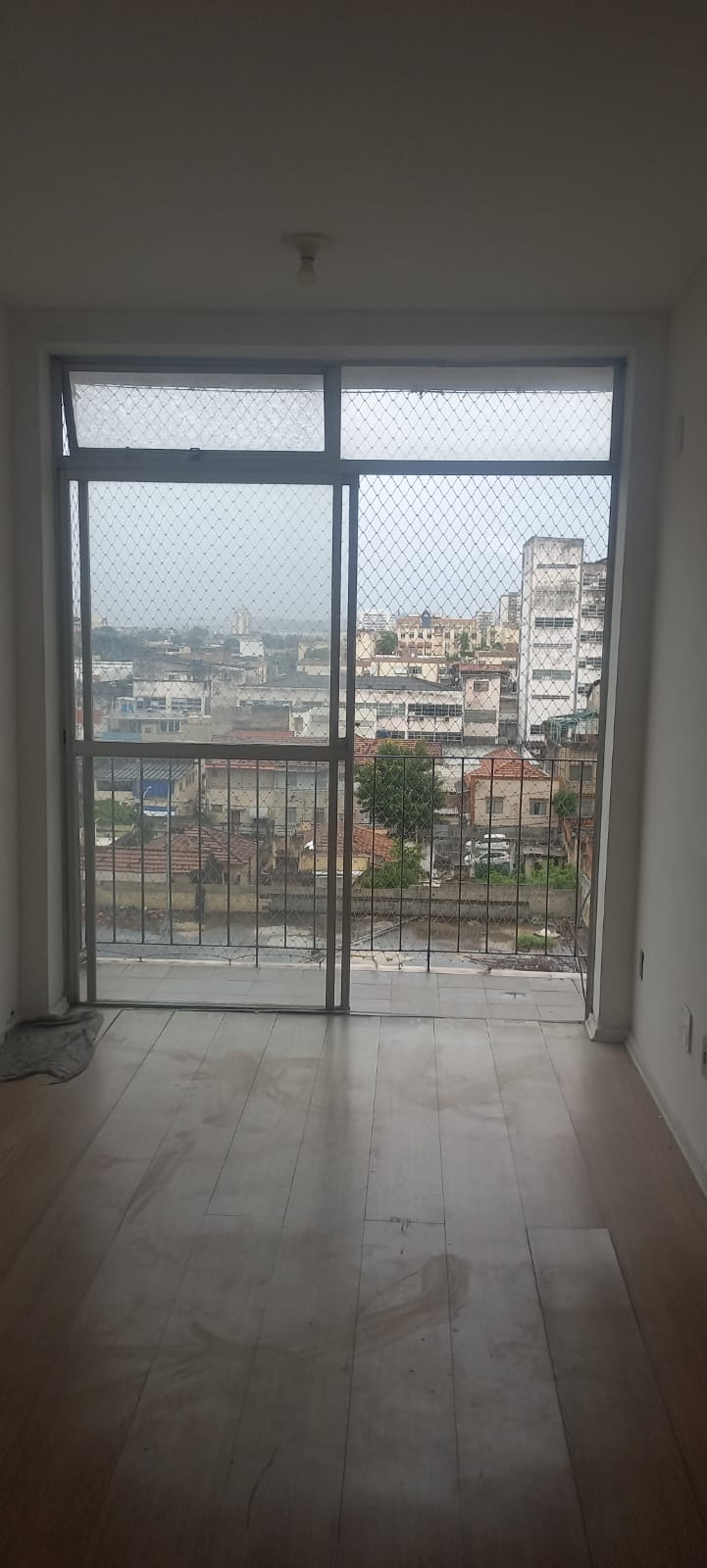 ENGENHO NOVO – ALUGA – LATERAL – SOL DA MANHA